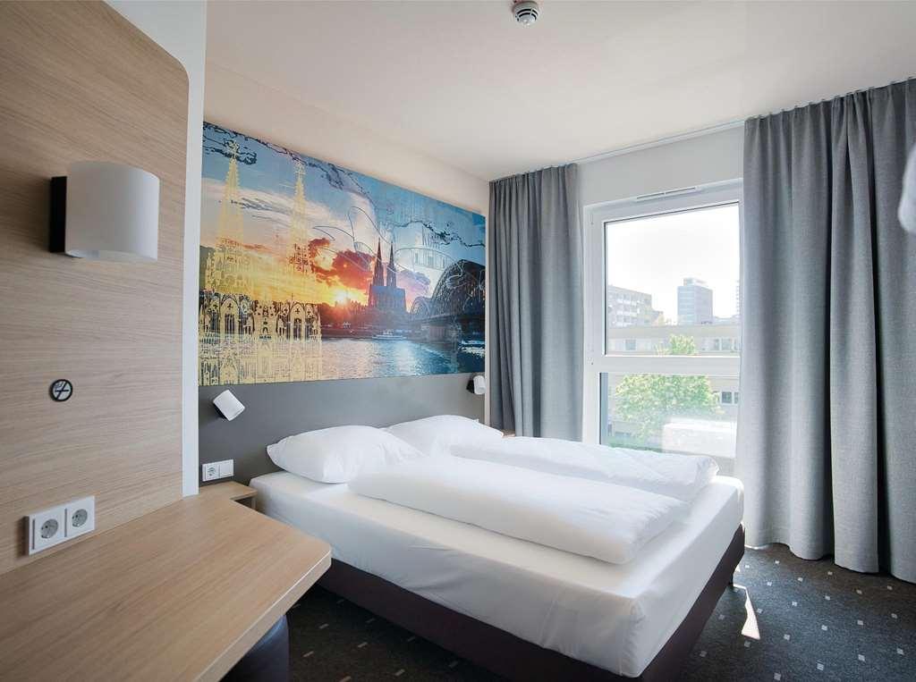 B&B Hotel Koeln-City Room photo