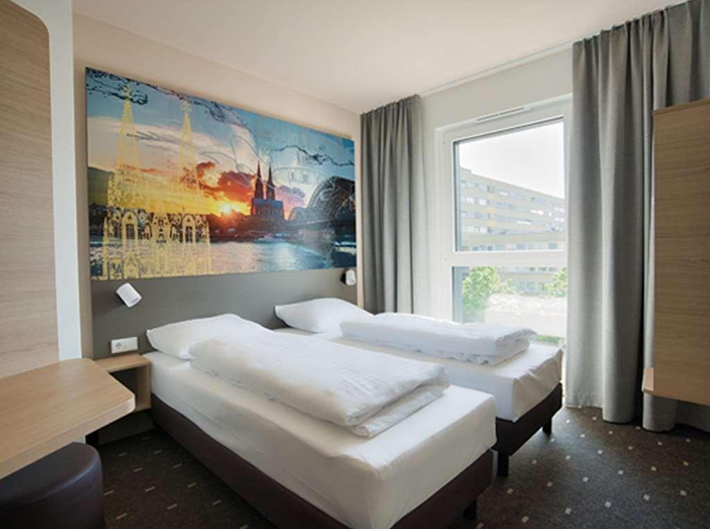 B&B Hotel Koeln-City Room photo
